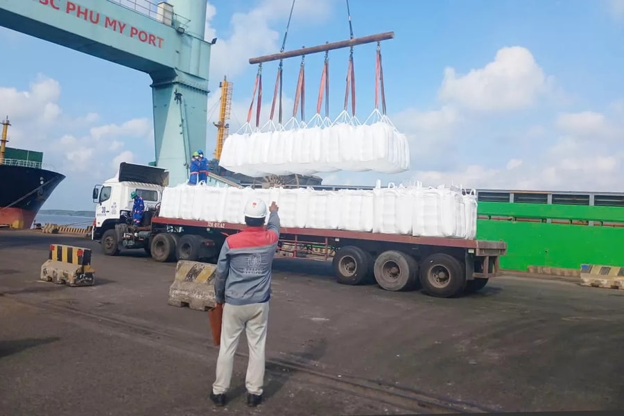 Phú Mỹ đẩy mạnh xuất khẩu ure kỹ thuật, tận dụng cơ hội giá thế giới tăng cao
