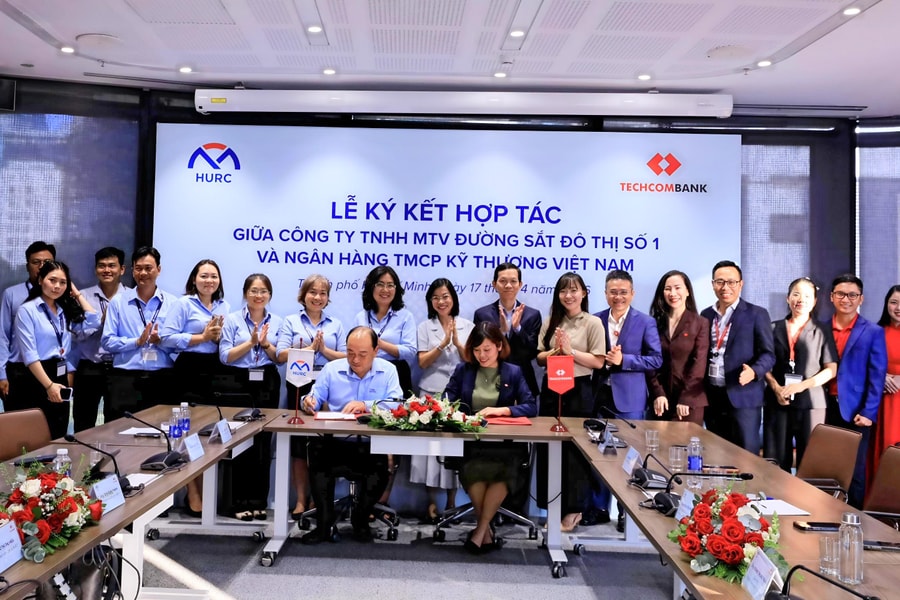Techcombank thúc đẩy thanh toán số trên tuyến Metro số 1