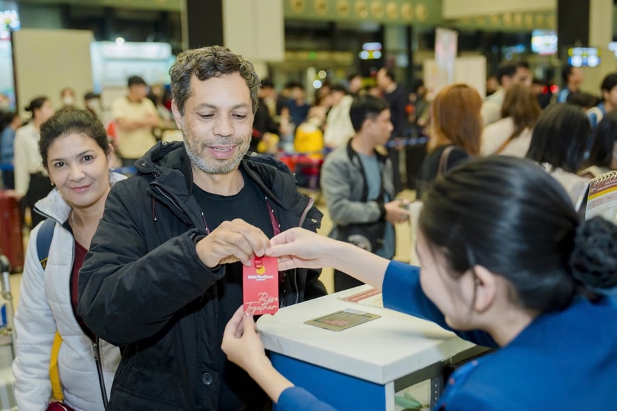 Chuyên gia ngoại “săn” căn hộ cho thuê ven sông Hàn: Cứ “hở” ra là hết