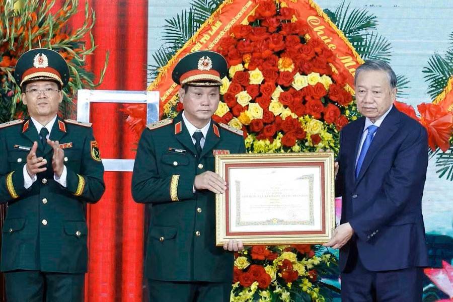 Tổng Bí thư, Chủ tịch nước Tô Lâm: Quân khu 5 phải phát huy vai trò nòng cốt trong xây dựng nền quốc phòng toàn dân