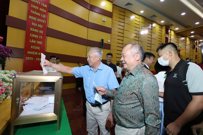 Nhựa Tiền Phong tổ chức Đại hội đồng cổ đông 2026: Chuyển đổi bền vững và tăng trưởng ấn tượng