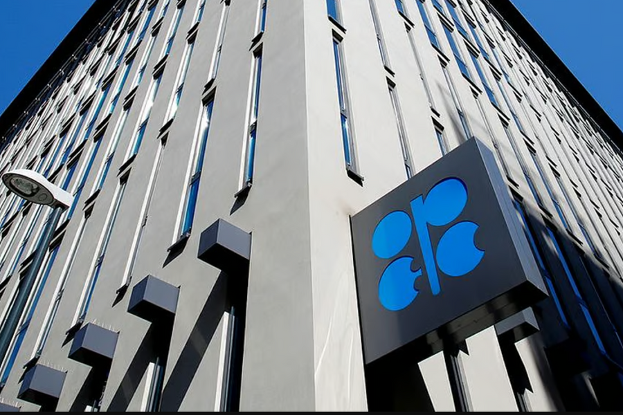 UAE rời OPEC: Hạn ngạch hay vị thế Petrodollar?
