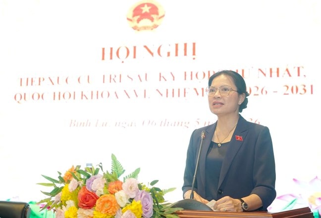 Phó Chủ tịch - Tổng Thư ký Ủy ban Trung ương MTTQ Việt Nam Hà Thị Nga tiếp xúc cử tri xã Bình Lư, tỉnh Lai Châu