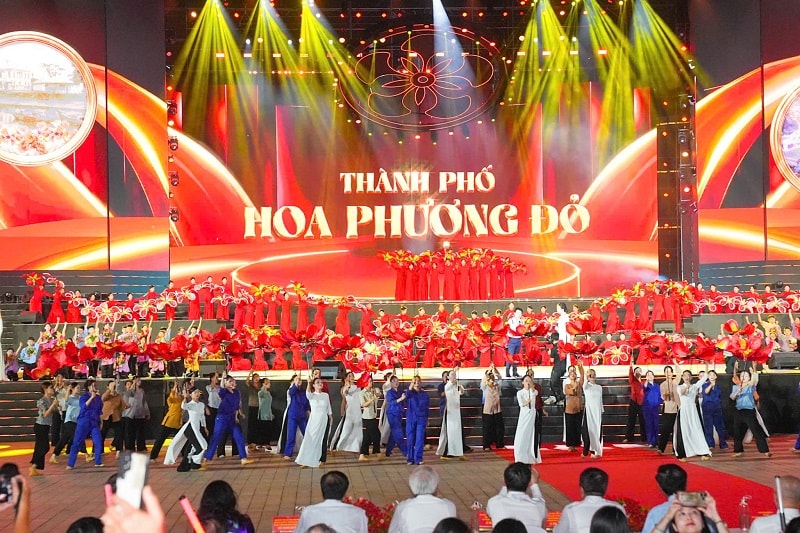 Lễ hội Hoa Phượng Đỏ 2026: Khi câu chuyện quá khứ mở cánh cửa tương lai