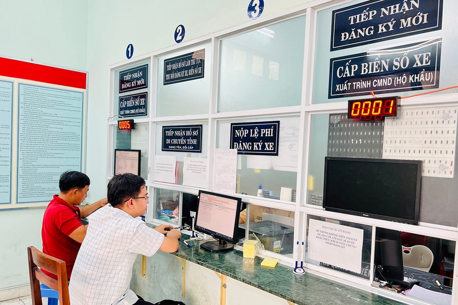 Đề xuất giảm phí, rút ngắn thủ tục trong lĩnh vực giao thông