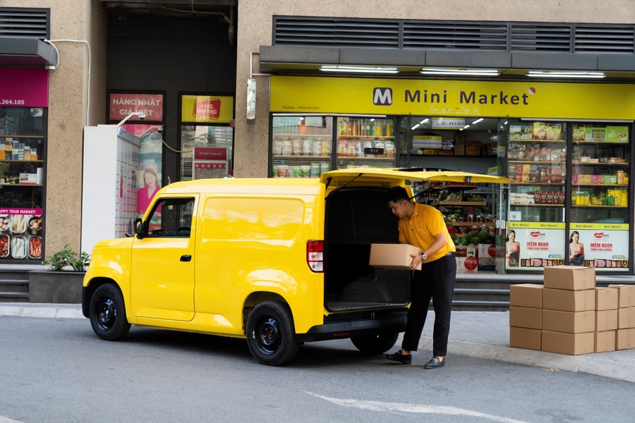Bán hàng lưu động chưa bao giờ dễ dàng thế với VinFast EC Van