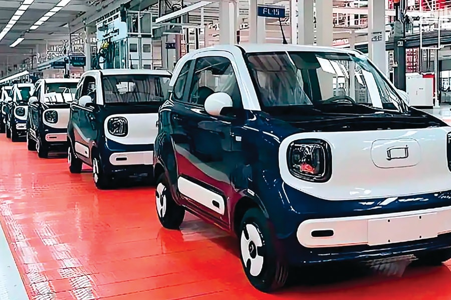 Ngăn ô tô điện giá rẻ tràn vào bằng cách nào?