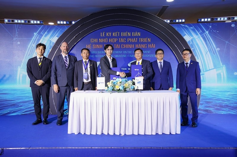 Tài chính xanh lam và hệ sinh thái tài chính hàng hải quốc tế trong VIFC-HCMC