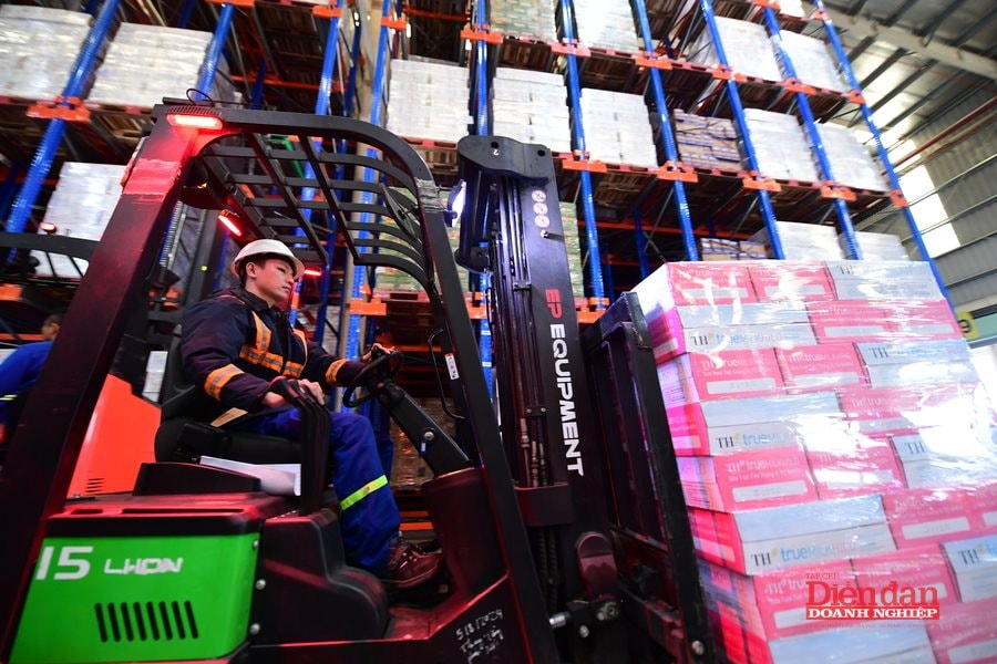 VCCI đề nghị rà soát việc xếp sữa, bia vào nhóm hàng hóa rủi ro cao