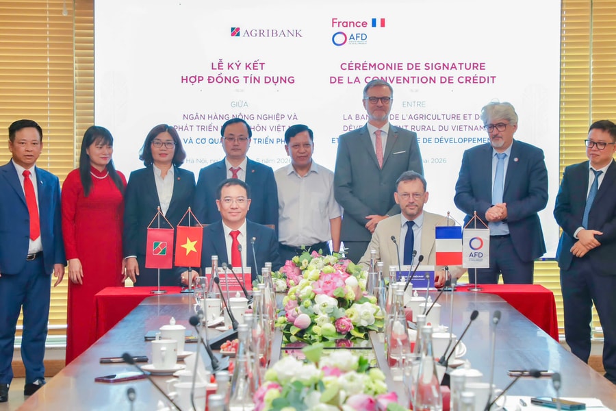 Agribank ký kết Hợp đồng tín dụng Hạn mức tài chính khí hậu với Cơ quan Phát triển Pháp