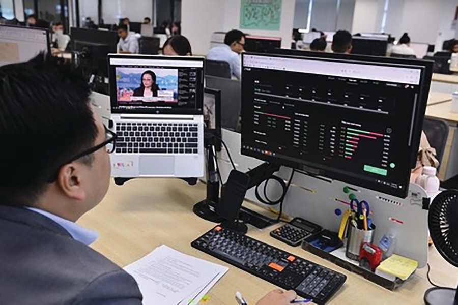 Cẩn trọng “sóng” cổ phiếu vốn hóa nhỏ