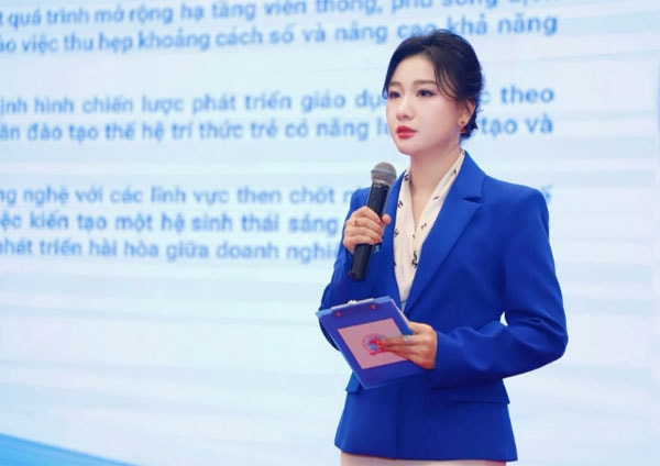 Thiết kế lại công việc trong không gian số