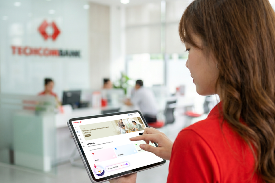 Techcom Life giữ vững vị trí số 1 bancassurance, lọt Top 5 doanh thu phí bảo hiểm mới