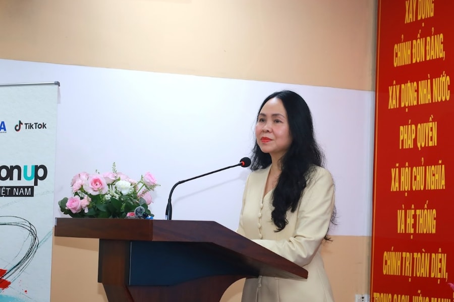 Thời trang Việt bước vào chu kỳ tăng trưởng mới nhờ thương mại điện tử