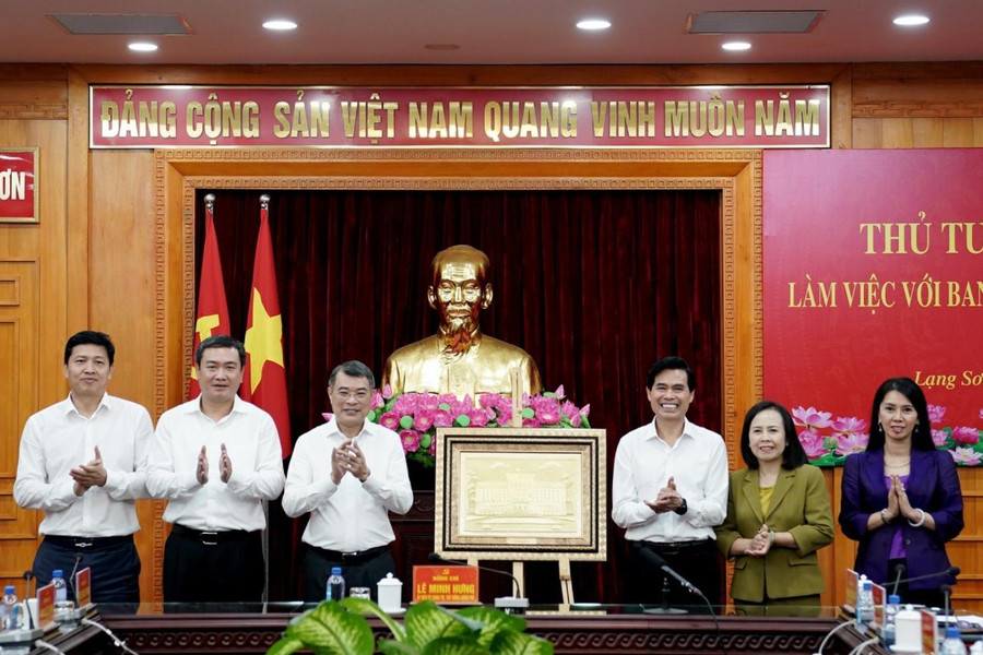 Thủ tướng Chính phủ: Lạng Sơn cần quyết liệt hành động để bứt phá