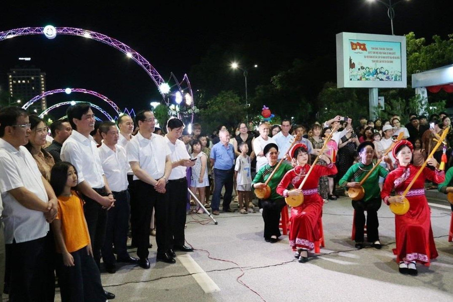 Lạng Sơn: Đặc sắc điểm hẹn Không gian văn hóa đường Hùng Vương