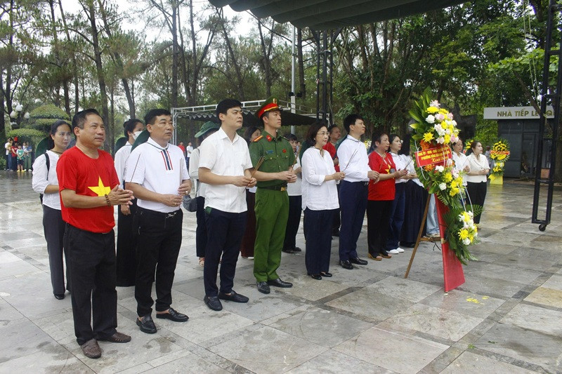 Hành trình về nguồn: Thắp sáng đạo lý "Uống nước nhớ nguồn"