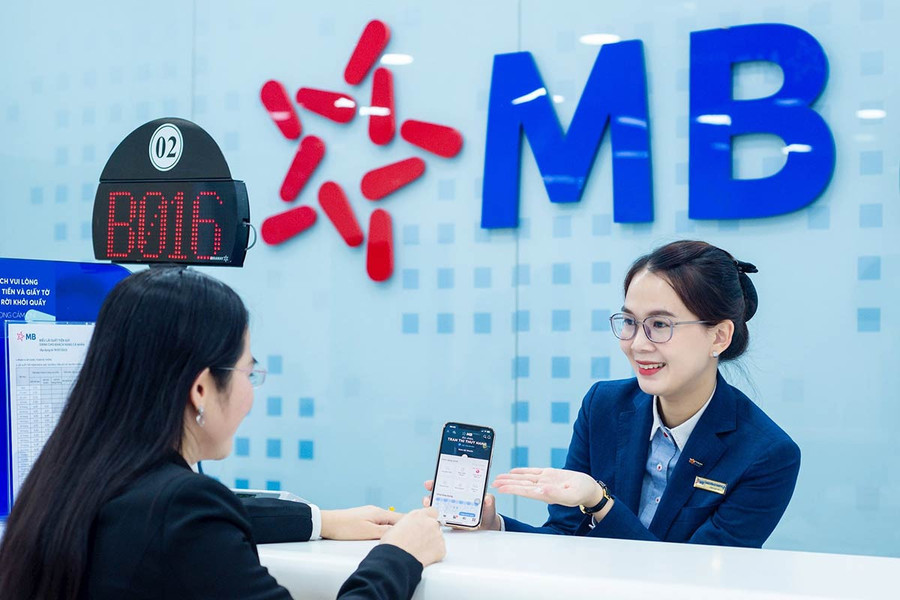 Vì sao khối ngoại đổ tiền mua cổ phiếu MBB?