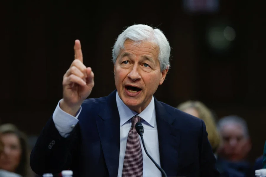 CEO JPMorgan cảnh báo về rủi ro đòn bẩy tài chính