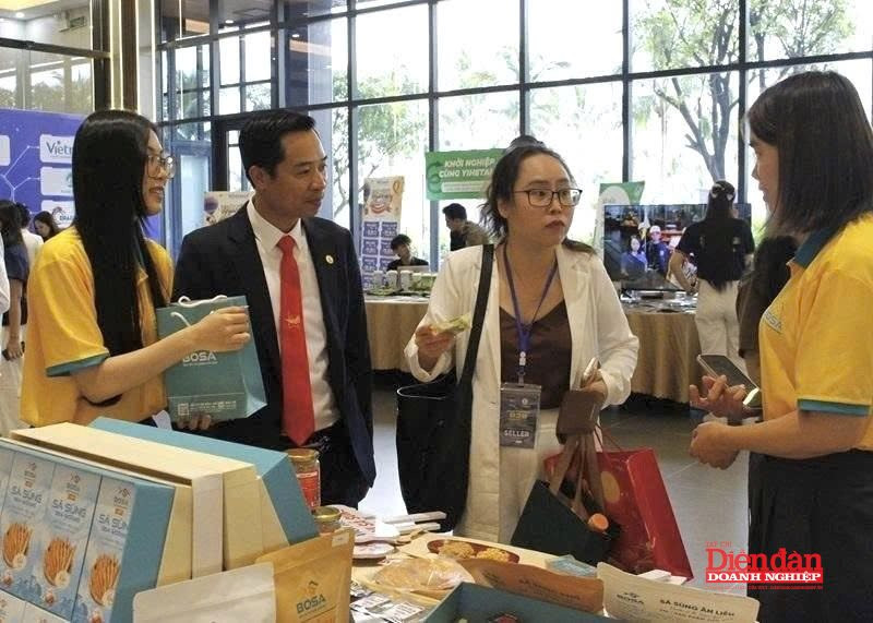 Gắn đối thoại chính sách với chuyển đổi số và xúc tiến thương mại