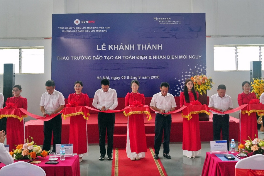 EVNNPC khánh thành thao trường an toàn điện và nhận diện mối nguy