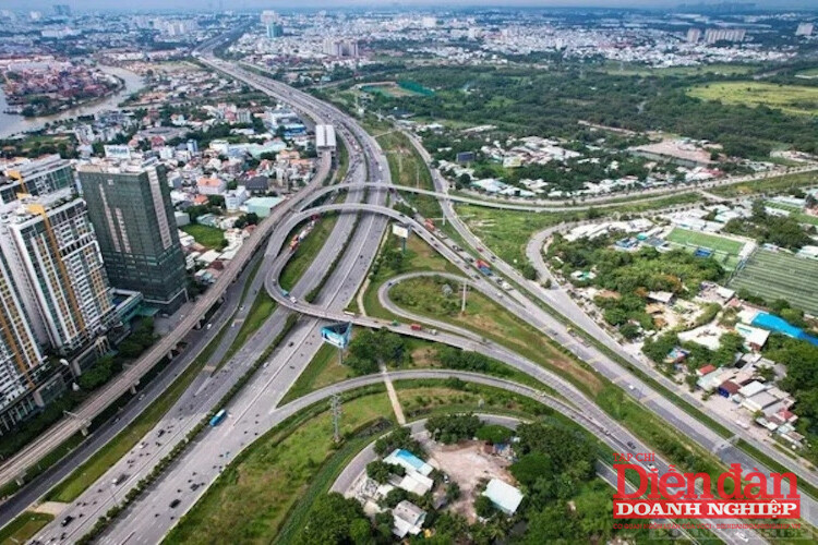 Những "tọa độ mới" của dòng tiền