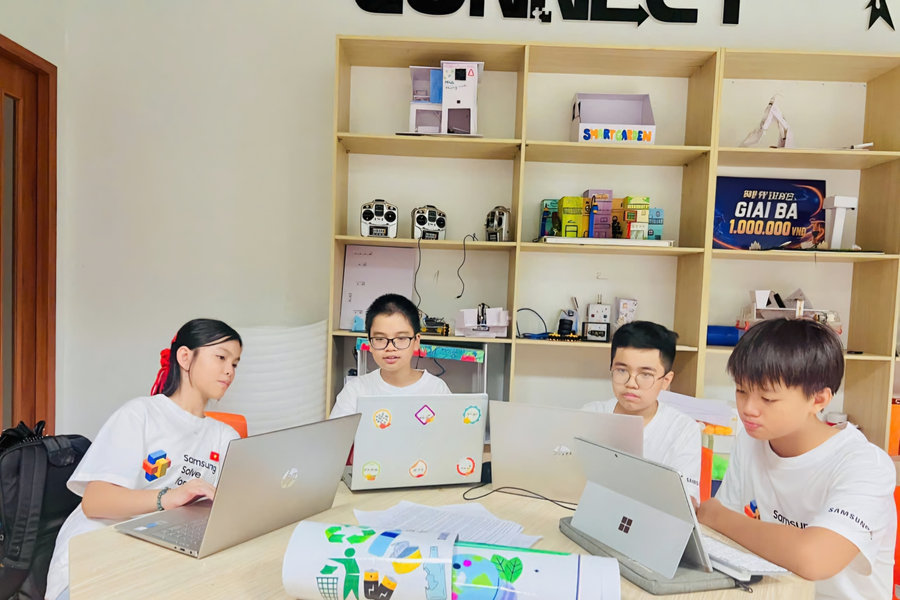 Từ phô diễn công nghệ đến giải quyết vấn đề thực tế
