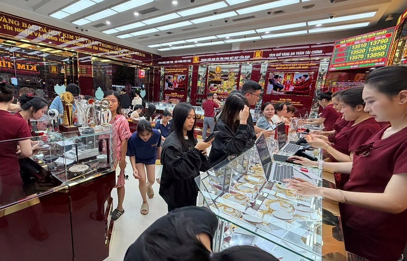 FED vào “thế kẹt”, giá vàng tuần tới sẽ ra sao?
